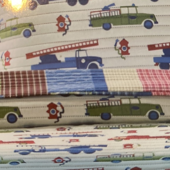 NWT 2pcs reversible microfiber Quilt Set Twin - Picture 2 of 3